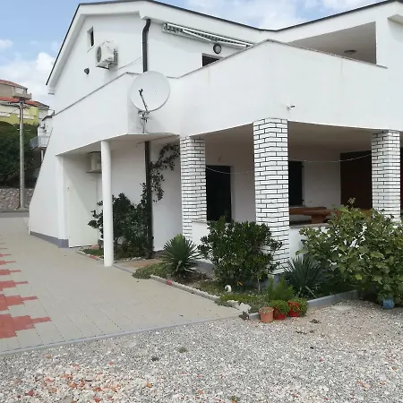 11 Primorska Ulica Cesarica Exterior photo