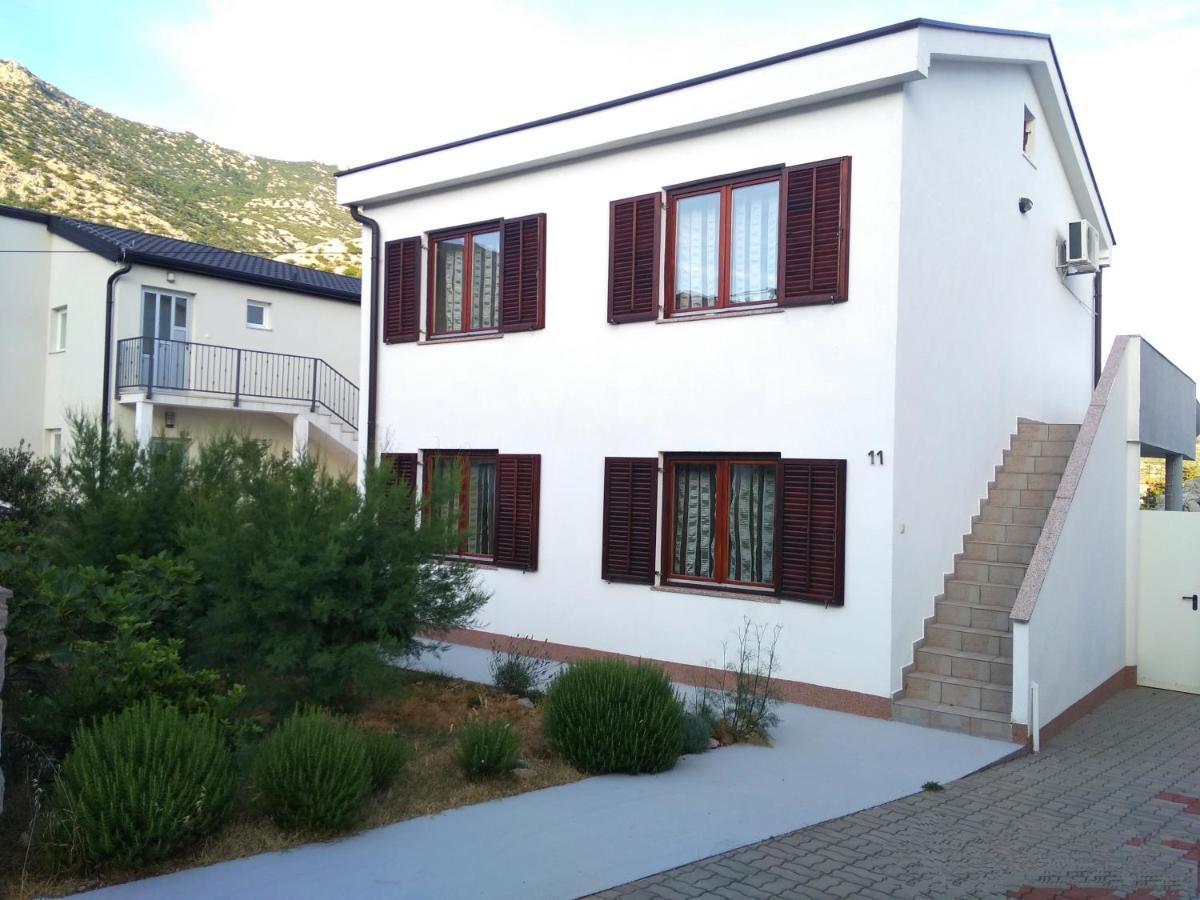 Apartment 11 Primorska Ulica Cesarica